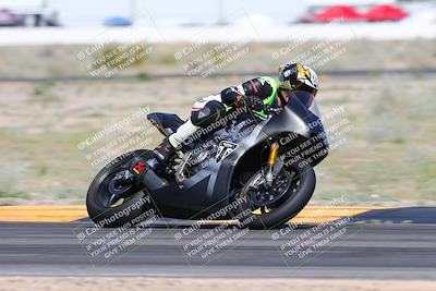 media/Apr-13-2024-SoCal Trackdays (Sat) [[f1617382bd]]/3-Turn 4 (1010am)/